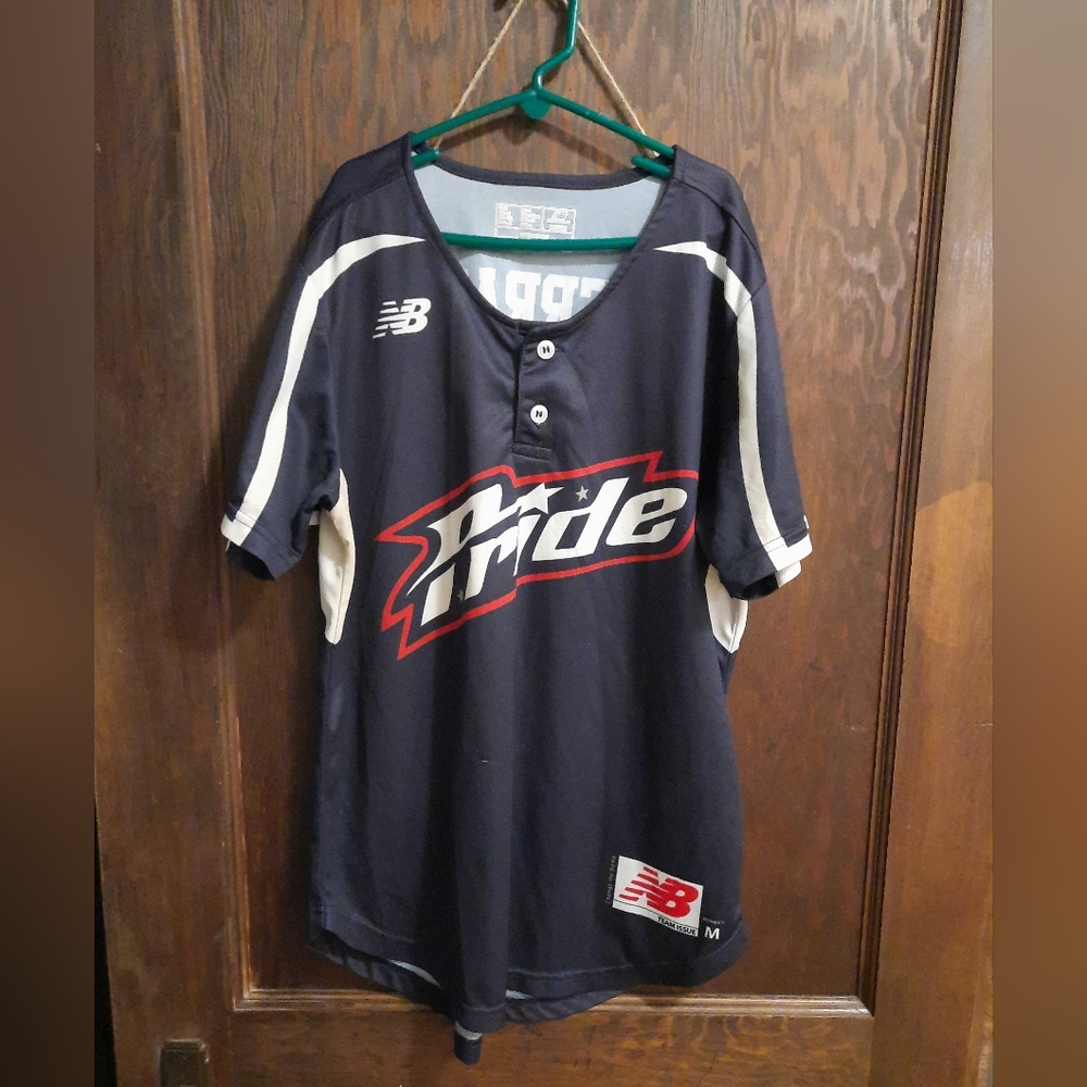 New Balance Med youth Ferrari jersey